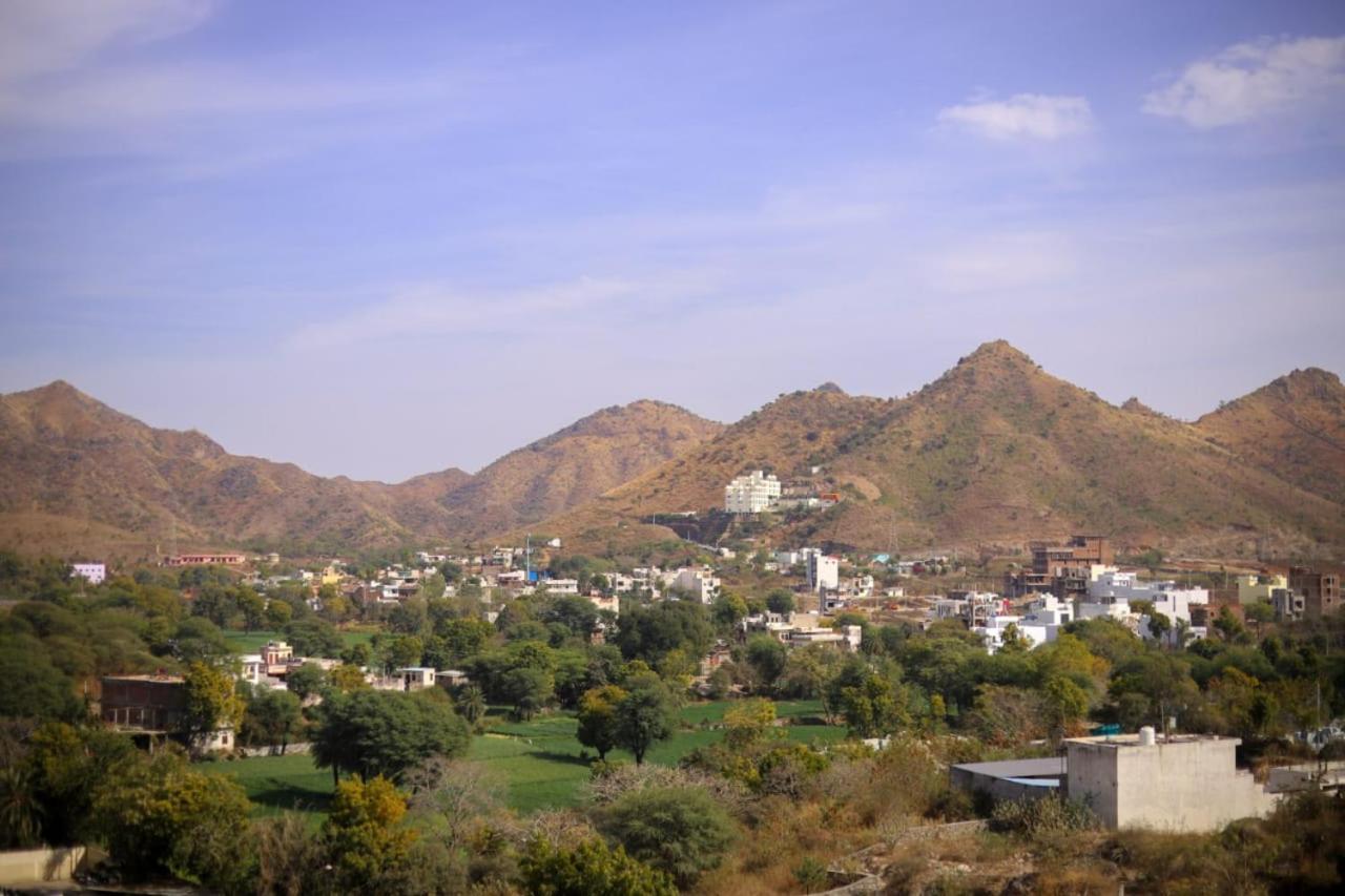 Hotel Dosa Plaza Udaipur Kültér fotó