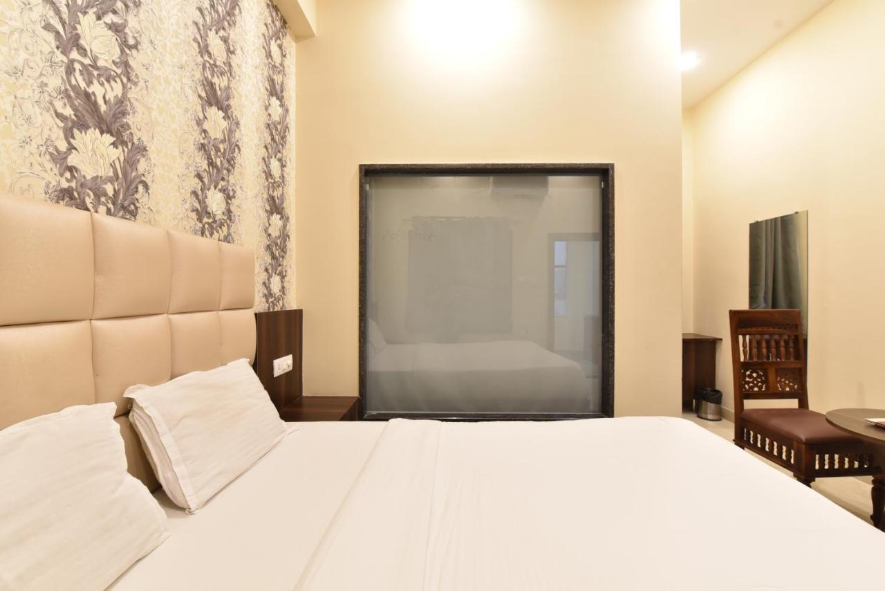 Hotel Dosa Plaza Udaipur Kültér fotó