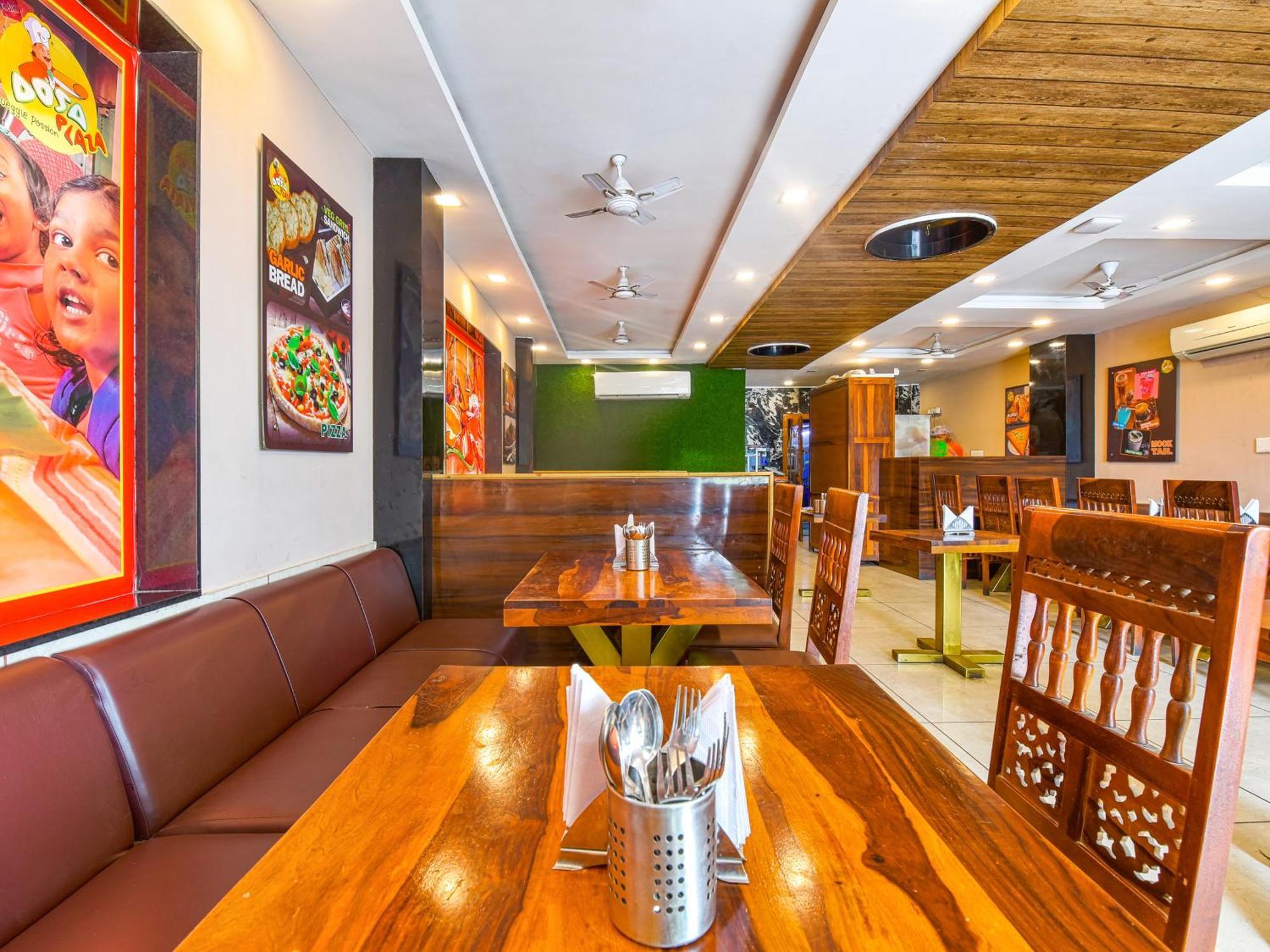 Hotel Dosa Plaza Udaipur Kültér fotó