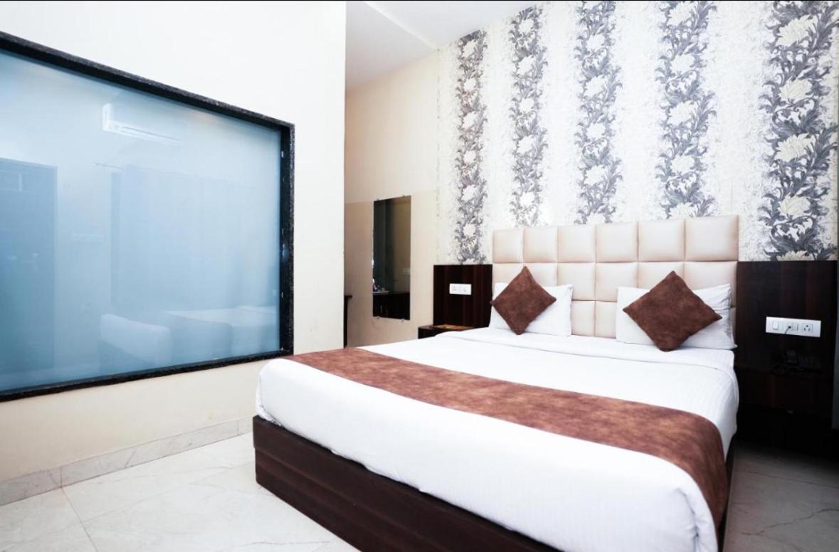 Hotel Dosa Plaza Udaipur Kültér fotó